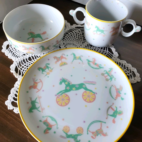 Lynn Hollyn Toscany Toyland Porcelain Child's Set - Picture 1 of 2